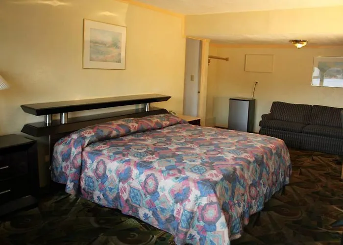 Presidential And Suites 2* Lyons